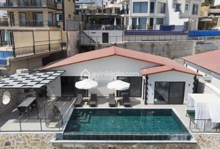 evini-kirala-villa-efe-akbel-furkan-badir--47_1920x1078_880.jpg
