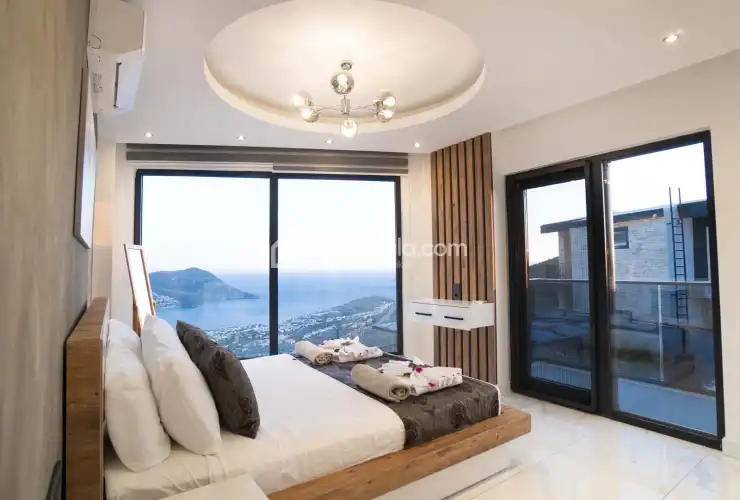 evini-kirala-villa-elif-akbel-furkan-badir-39_1920x1080_377.jpg