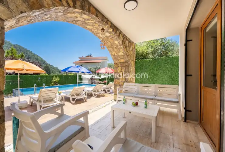evini-kirala-villa-erhan-kizilbel-48_689.jpg