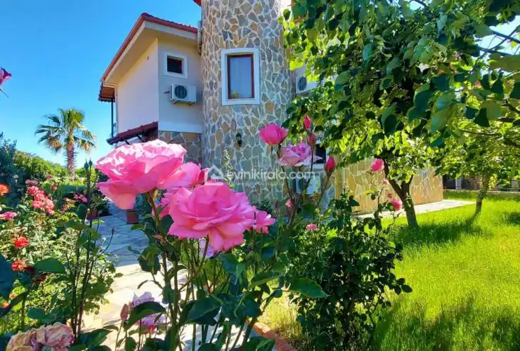 evini-kirala-villa-gelincik-bezirgan-7_1920x864_969.jpg