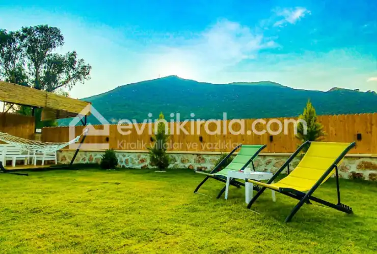 evini-kirala-villa-green-garden-2-22_960x1280_913.jpg