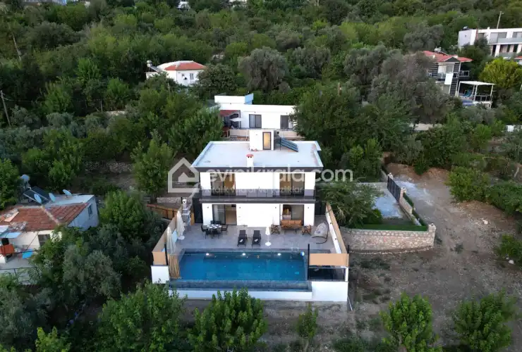 evini-kirala-villa-hesperos-uzumlu-1_1707x1280_391.JPG