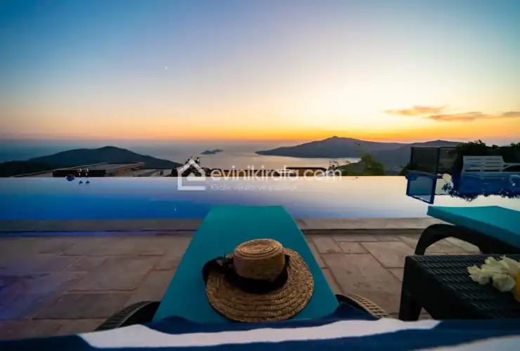 evini-kirala-villa-hyperion-kordere-kalkan-73_150.jpg