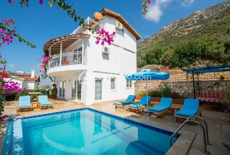 evini-kirala-villa-manzara-kordere07-4929-3_475.jpeg