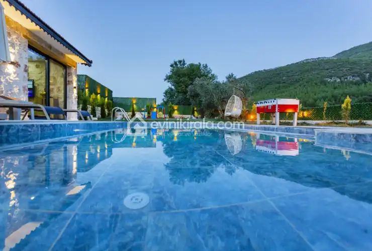 evini-kirala-villa-menesa-57_1920x1280_665.jpg