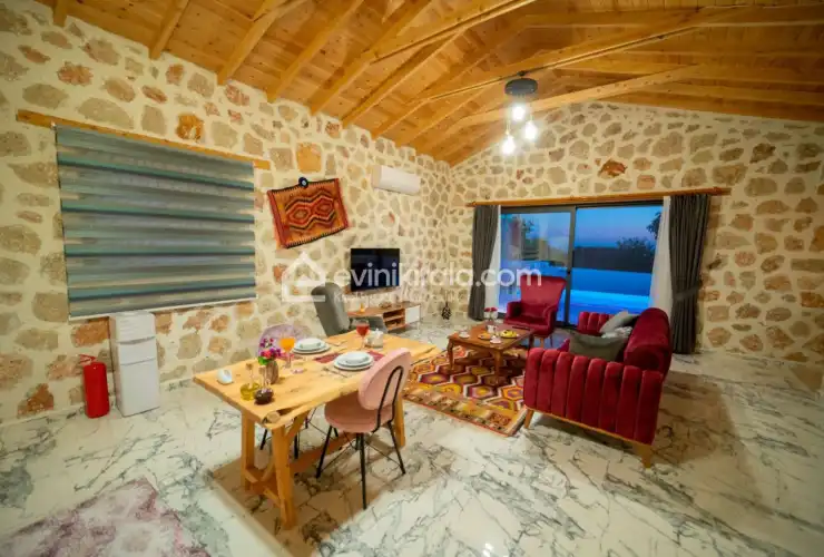 evini-kirala-villa-mercan-tas-uzumlu--22_1919x1280_926.JPG