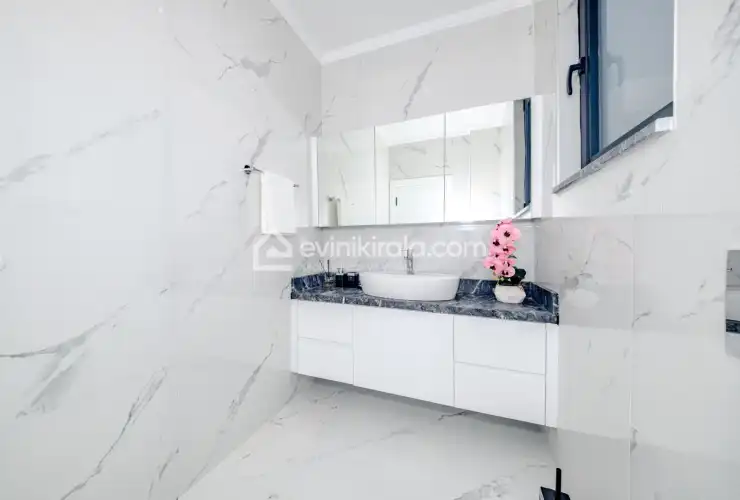 evini-kirala-villa-miu-kalkan-37_647.jpg