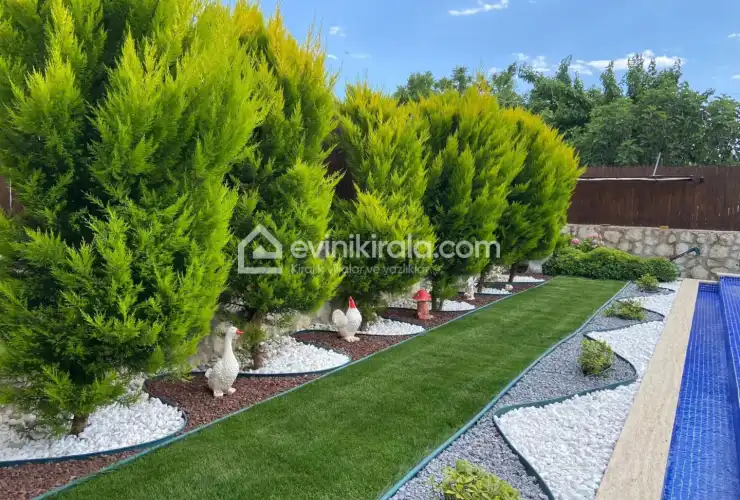 evini-kirala-villa-oscar-deluxe-bahce-11_1707x1280_949.jpg
