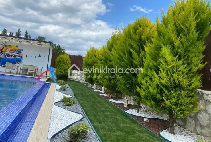 evini-kirala-villa-oscar-deluxe-bahce-8_1707x1280_988.jpg