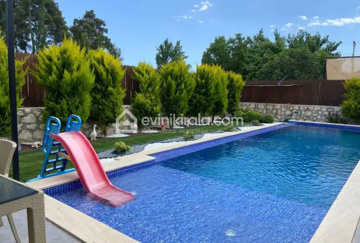 evini-kirala-villa-oscar-deluxe-bahce-9_1707x1280_764.jpg