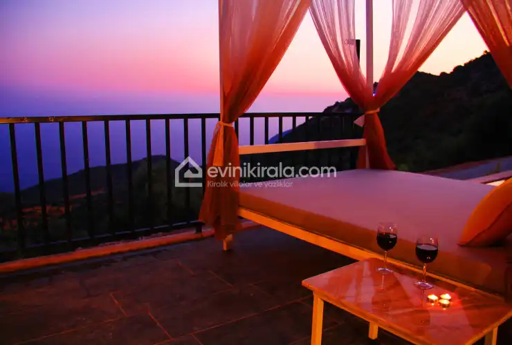 evini-kirala-villa-poolsuit-2-muhafazakar-jakuzili-11_57.jpg