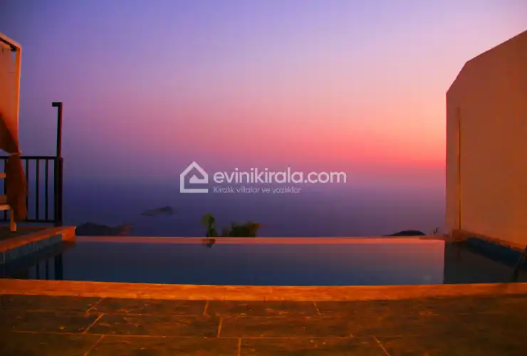 evini-kirala-villa-poolsuit-2-muhafazakar-jakuzili-12_797.jpg