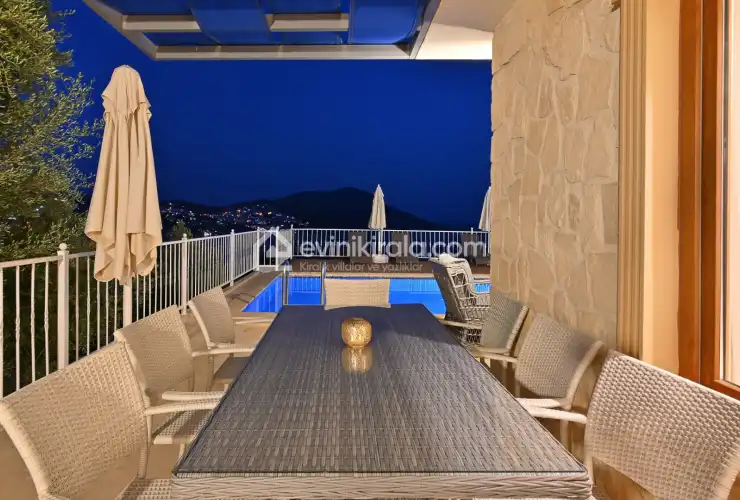 evini-kirala-villa-selene-ibrahimsalvarli-11_1920x1280_811.jpg