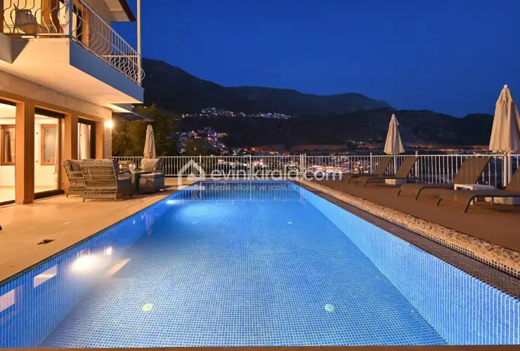 evini-kirala-villa-selene-ibrahimsalvarli-15_1920x1280_932.jpg