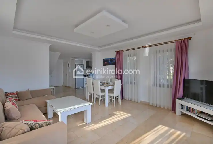 evini-kirala-villa-selene-ibrahimsalvarli-33_1920x1276_933.jpg