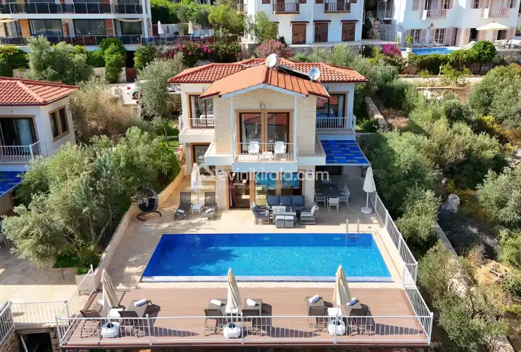 evini-kirala-villa-selene-ibrahimsalvarli-60_1920x1080_345.jpg
