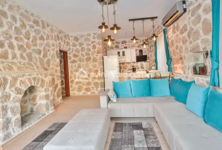 evini-kirala-villa-stone-house-1-2_1920x1279_911.jpg
