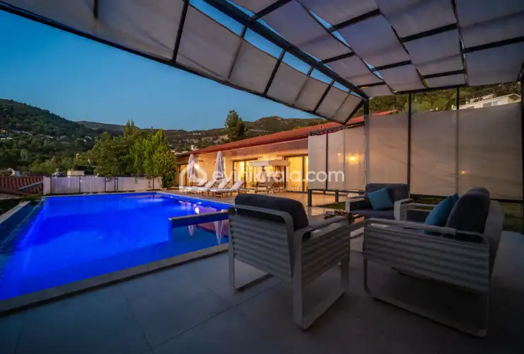 evini-kirala-villa-su-kalkansuites-59_212.jpg