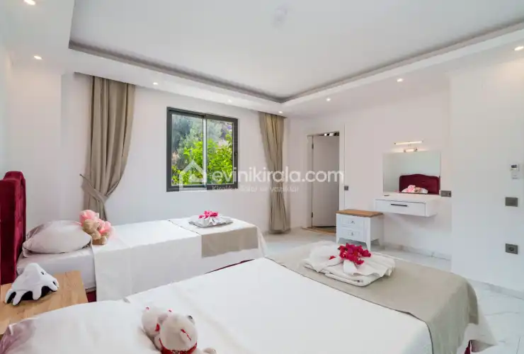 evini-kirala-villa-ugur-akbel-2025-15_211.jpg