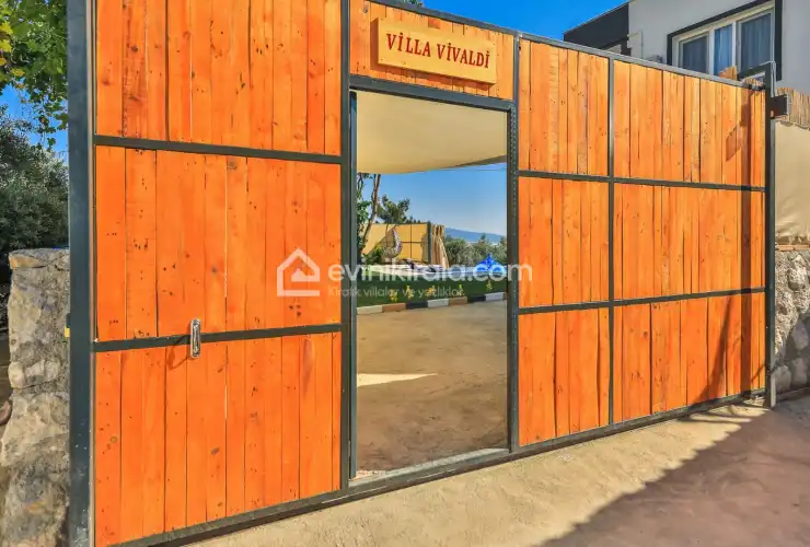 evini-kirala-villa-vivaldi-cavdir-8_985.jpg