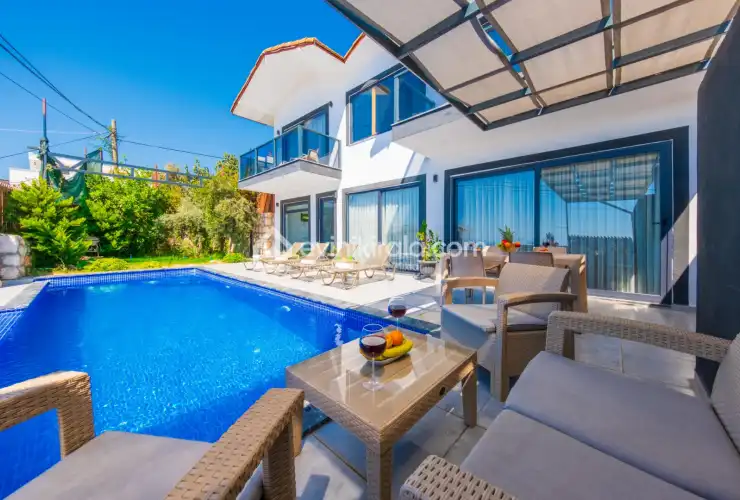 evini-kirala-villa-zemheri-kalkan-29_984.jpg