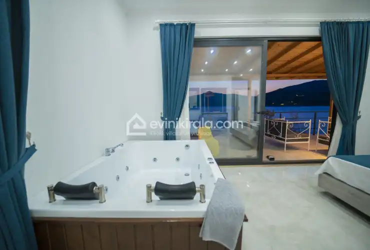 suit-mavi-kiyi-kalkan-21_350.jpg