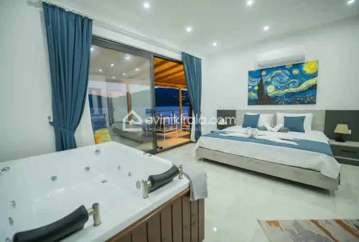 suit-mavi-kiyi-kalkan-22_599.jpg