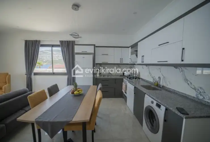suit-mavi-kiyi-kalkan-28_380.jpg