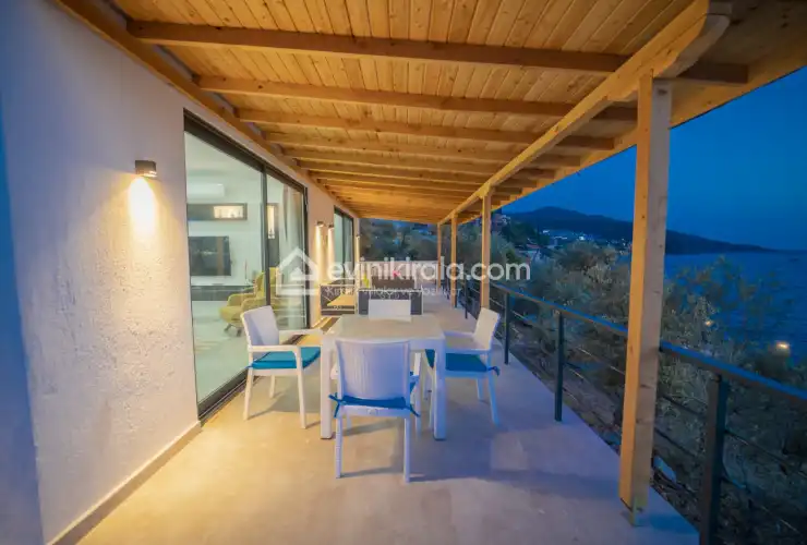 suit-mavi-kiyi-kalkan-5_562.jpg