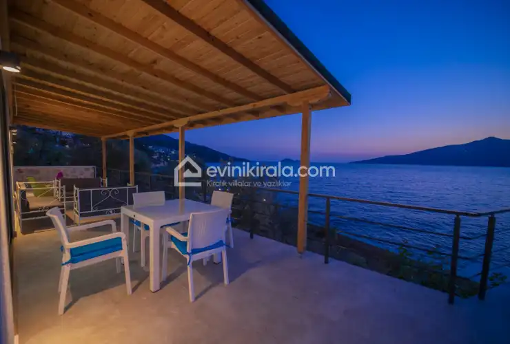suit-mavi-kiyi-kalkan-6_113.jpg