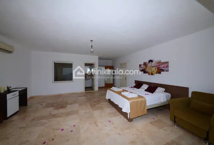 villa-albatros-kalkan-evini-kirala-17_805.JPG