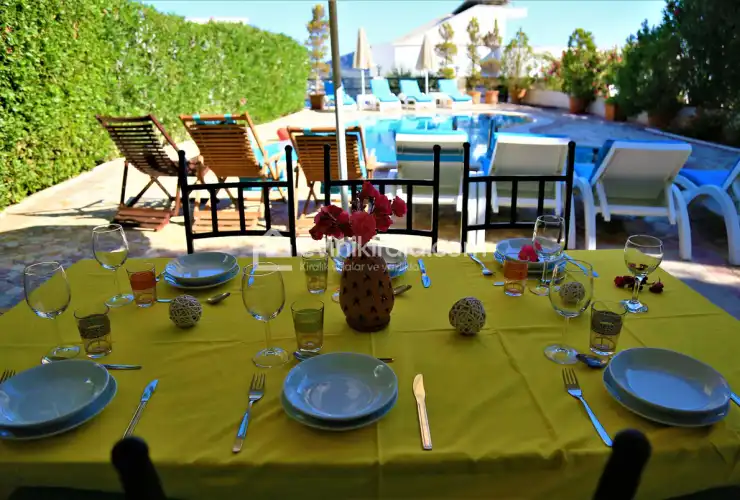 villa-baku-kalkan-evini-kirala-24_580.jpg