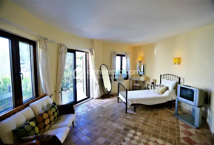 villa-baku-kalkan-evini-kirala-8_551.jpg