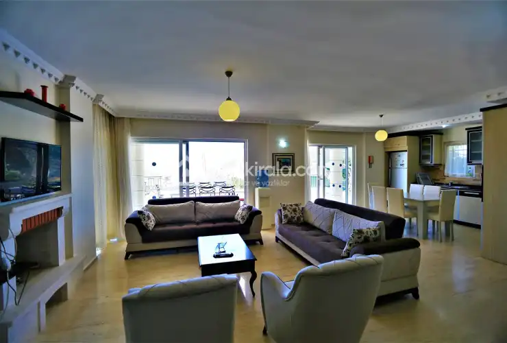 villa-baynur-kalkan-evini-kirala-8_611.jpg