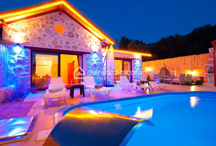 villa-enes-yesilkoy-evinikirala-25_301.jpg