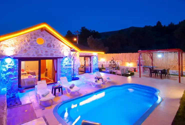 villa-enes-yesilkoy-evinikirala-28_274.jpg