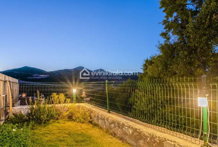 villa-lavanz-saribelen-yeni-evini-kirala99_205.jpg