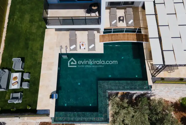 villa-marine-luxury-17-2703.jpg