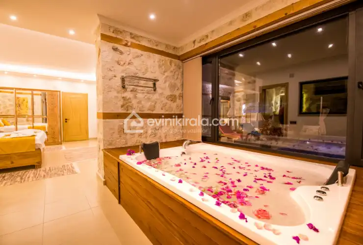 villa-sahin-kalkan-evinikirala-30_751.jpg