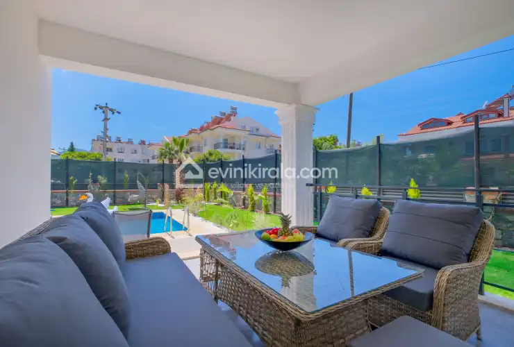 villa-white-palm-1-35-5231.jpg