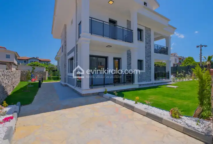 villa-white-palm-1-54-6892.jpg