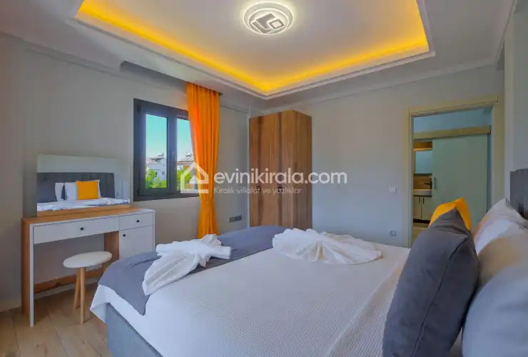 villa-white-palm-2-12-6307.jpg