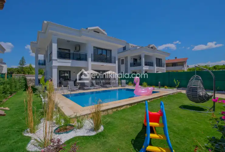villa-white-palm-3-46_867.jpg
